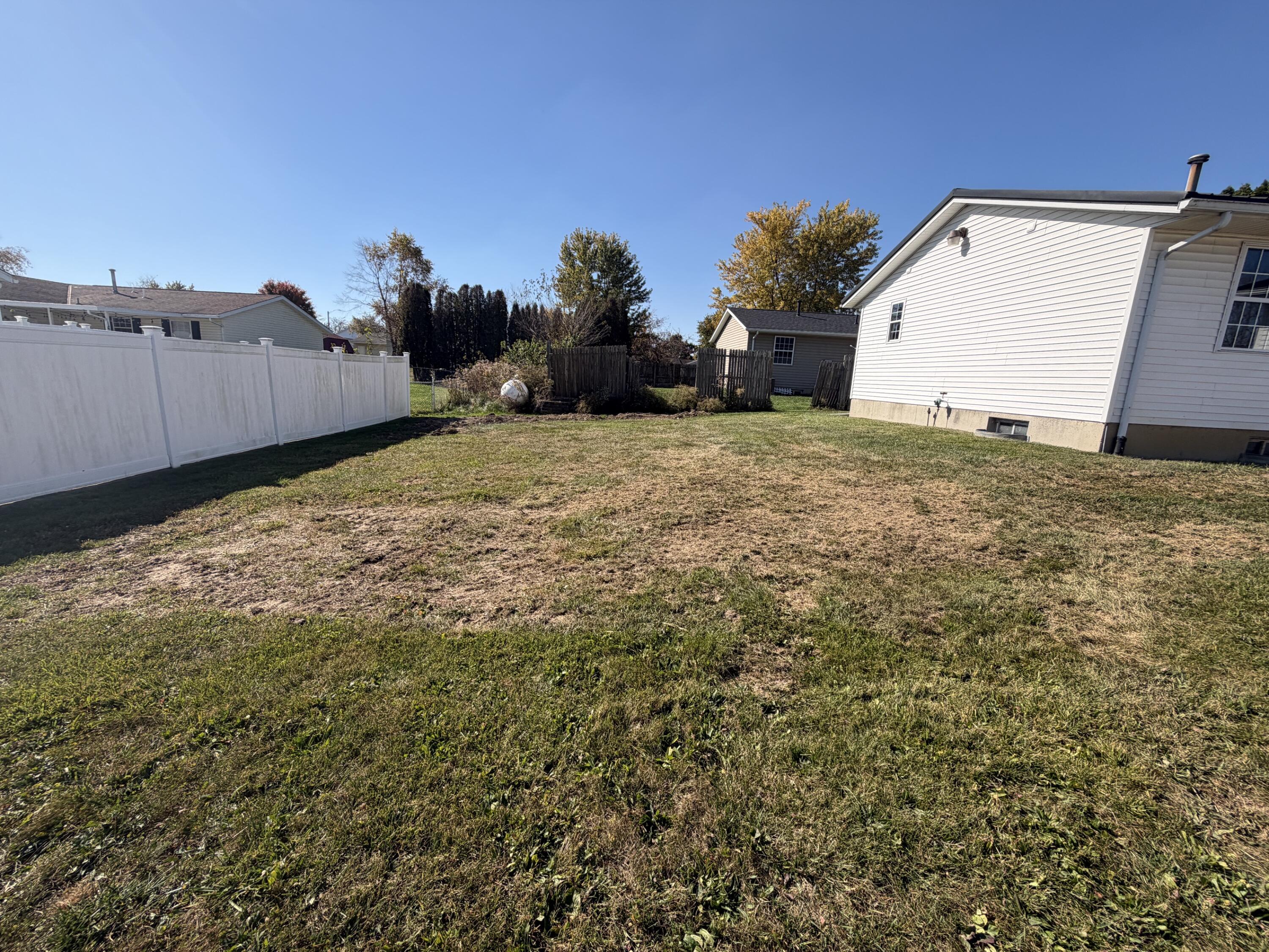 21 Lloyd, North Lewisburg, Ohio 43060