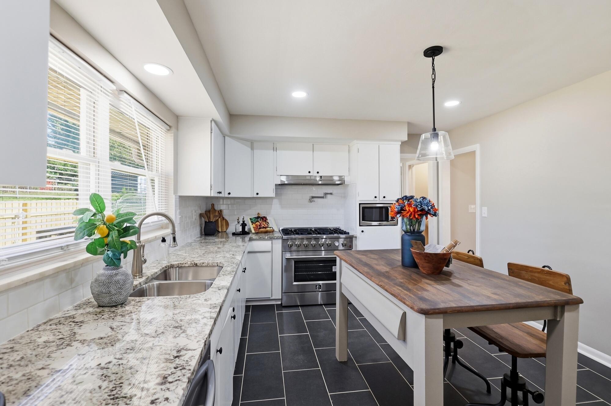 796 Broadmoor, Springfield, Ohio 45504
