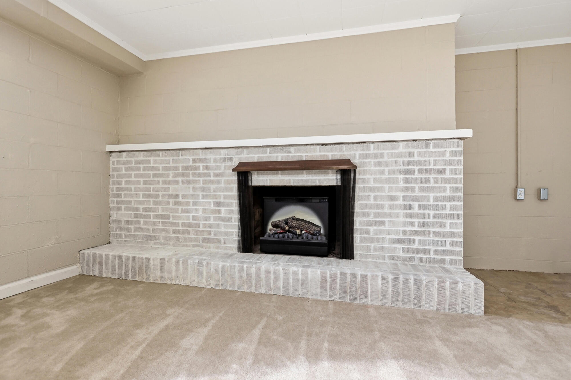 796 Broadmoor, Springfield, Ohio 45504