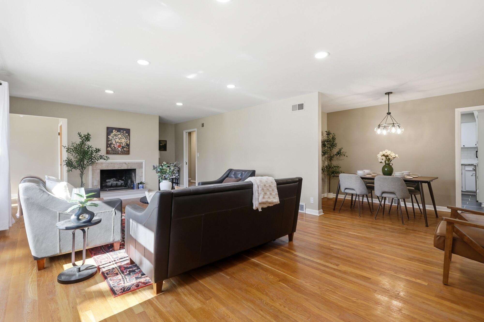 796 Broadmoor, Springfield, Ohio 45504