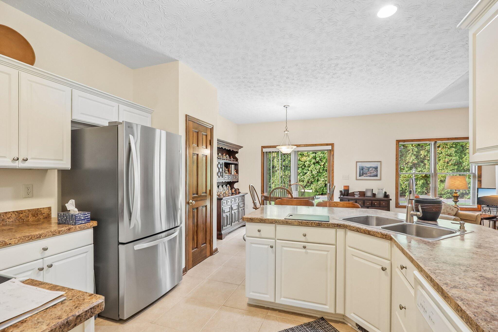 2540 Chamomile, Troy, Ohio 45373