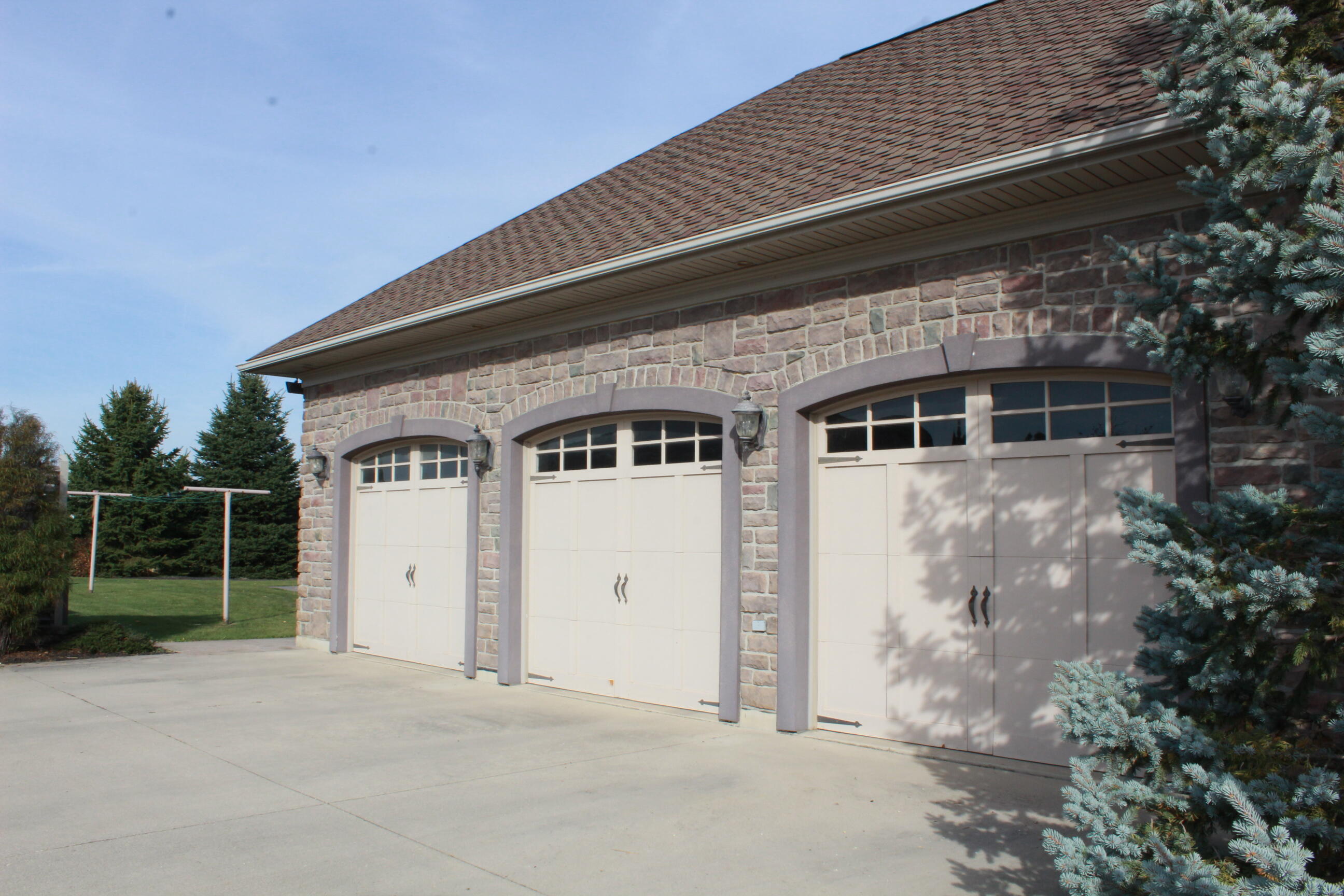 432 Hickory, Saint Henry, Ohio 45883