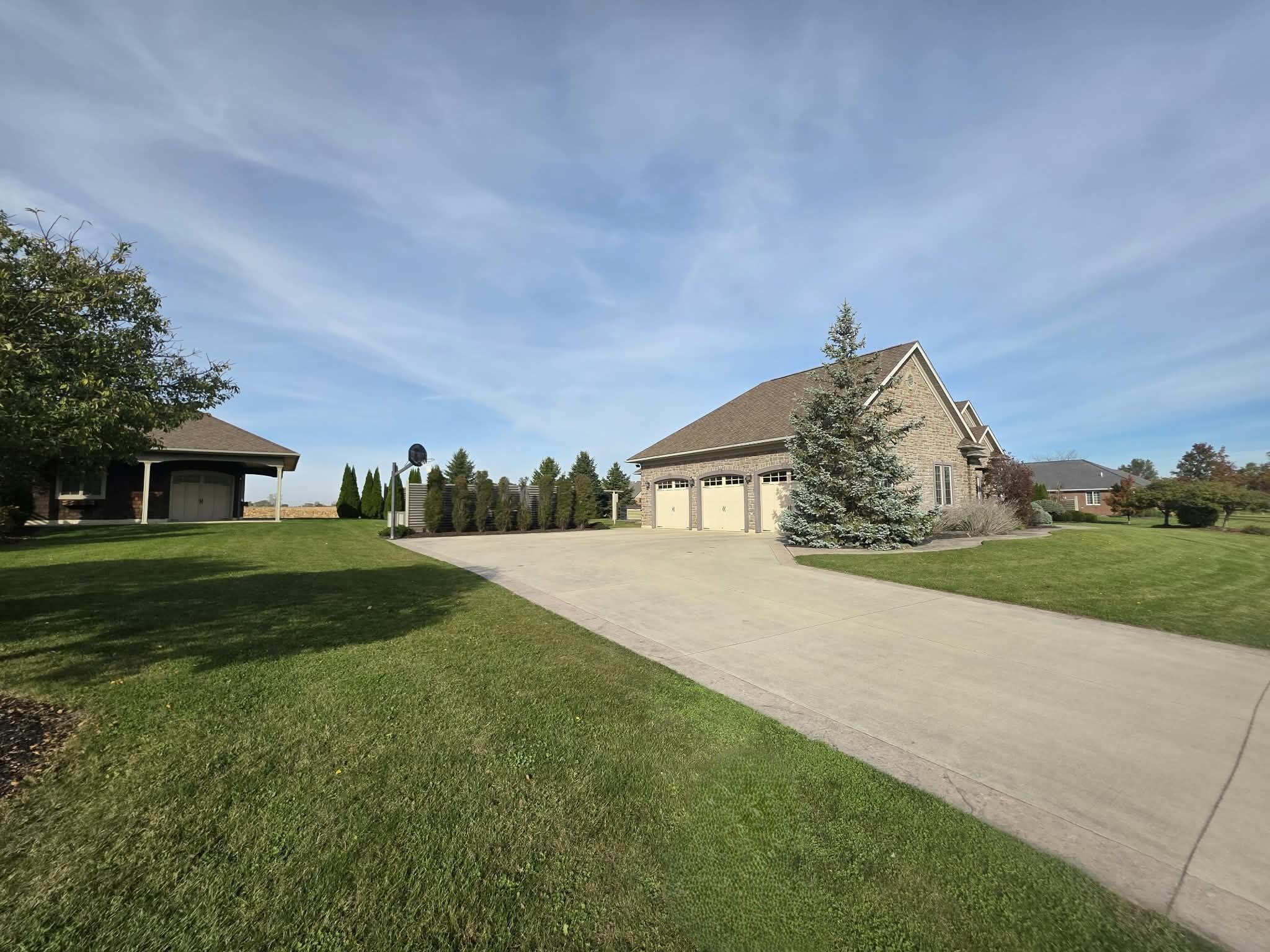 432 Hickory, Saint Henry, Ohio 45883