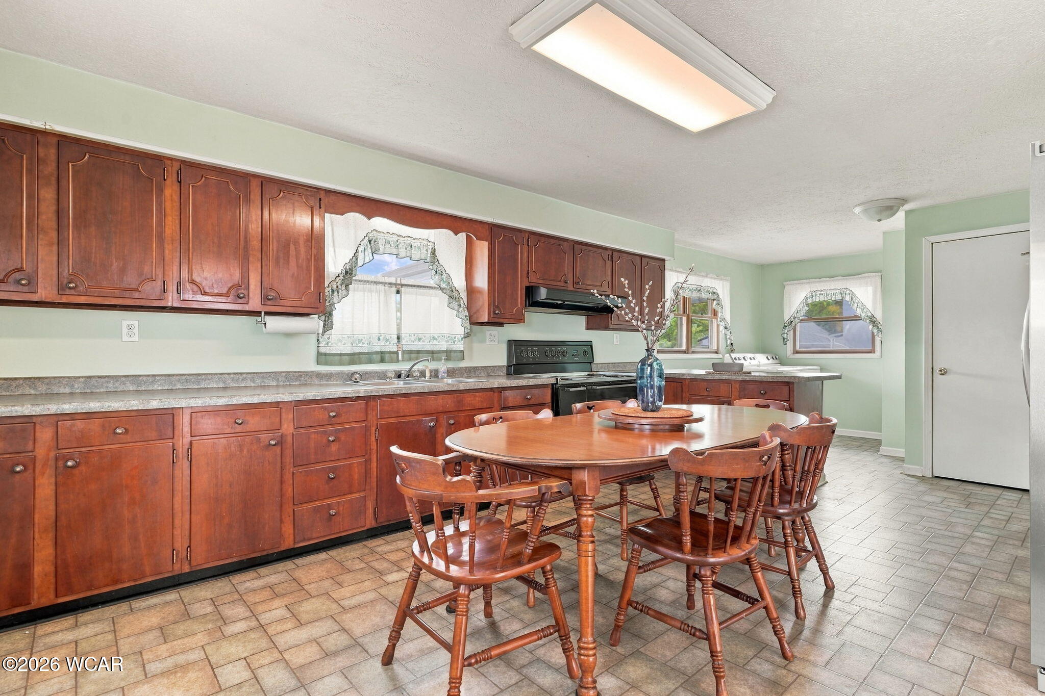 2769 U.S. 68, Dunkirk, Ohio