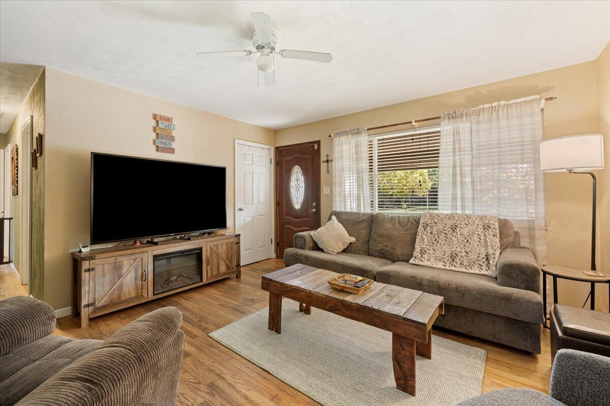 4468 Saint Paris, Springfield, Ohio 45504