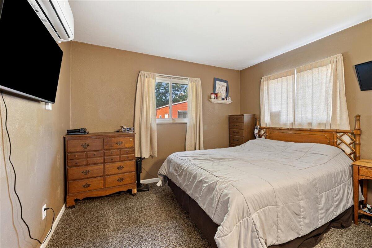 4468 Saint Paris, Springfield, Ohio 45504