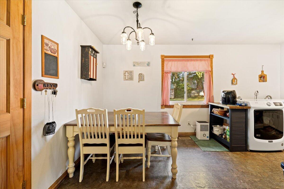 4468 Saint Paris, Springfield, Ohio 45504