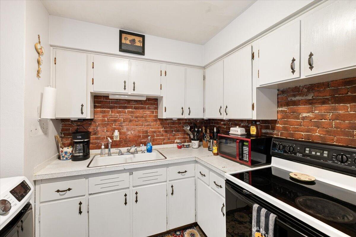 4468 Saint Paris, Springfield, Ohio 45504