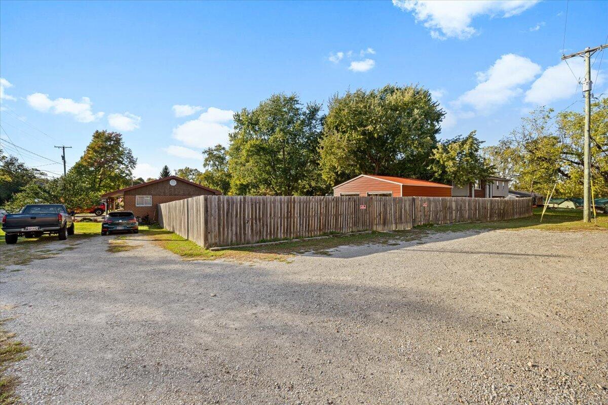4468 Saint Paris, Springfield, Ohio 45504