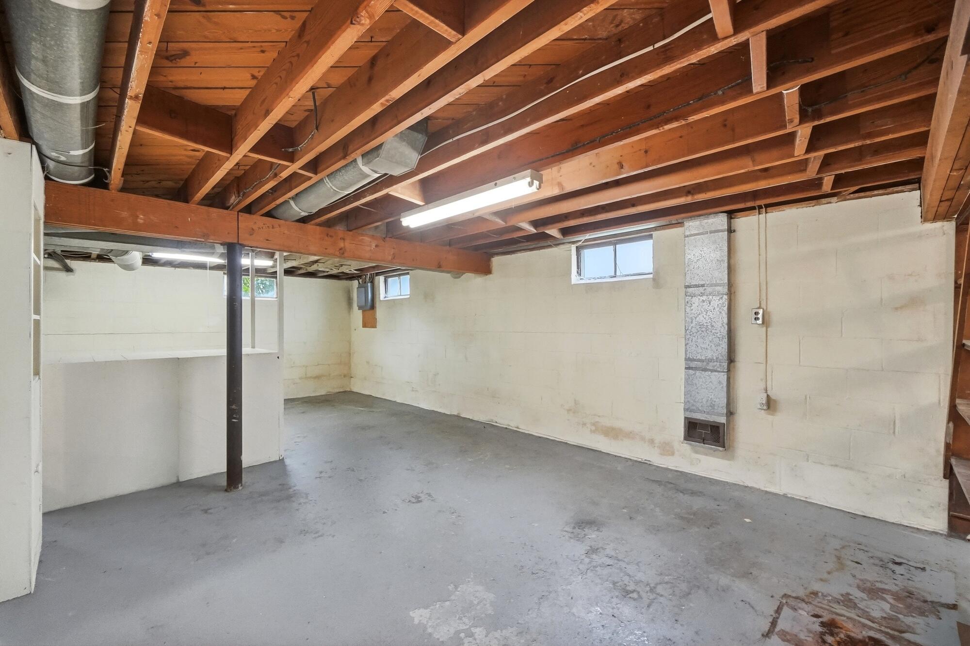 1341 Plum, Springfield, Ohio 45504