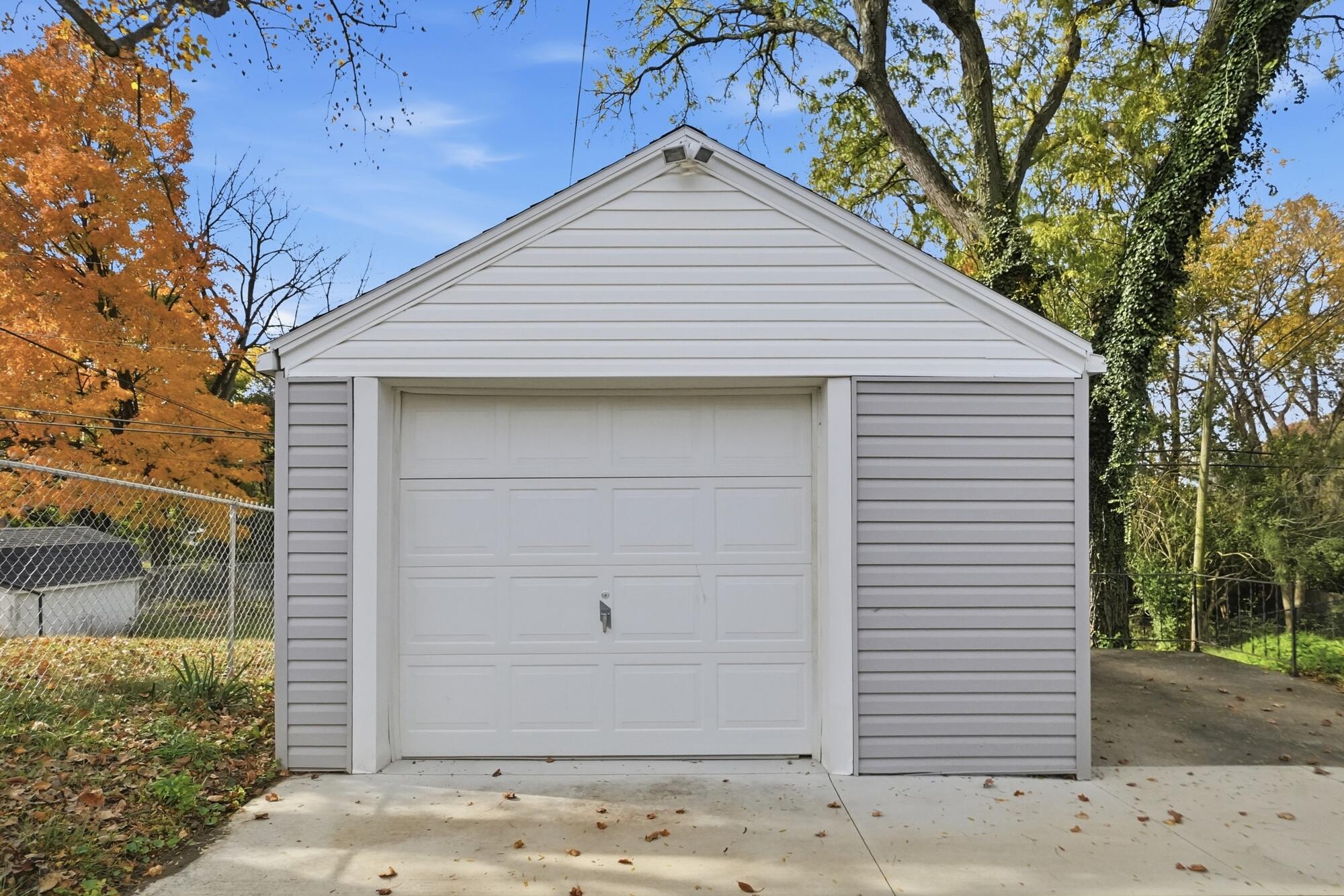 1341 Plum, Springfield, Ohio 45504