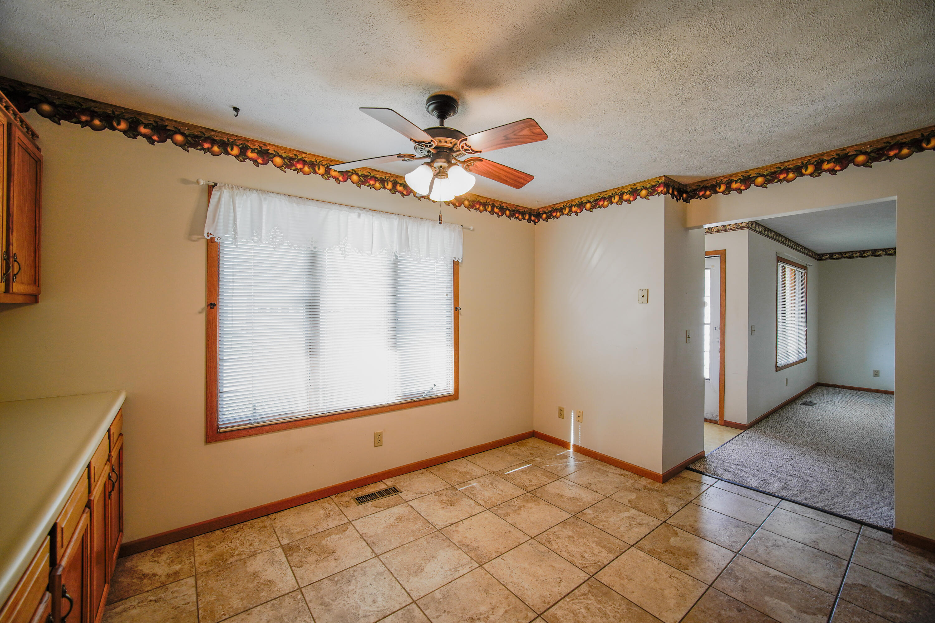 609 Julia, Urbana, Ohio 43078