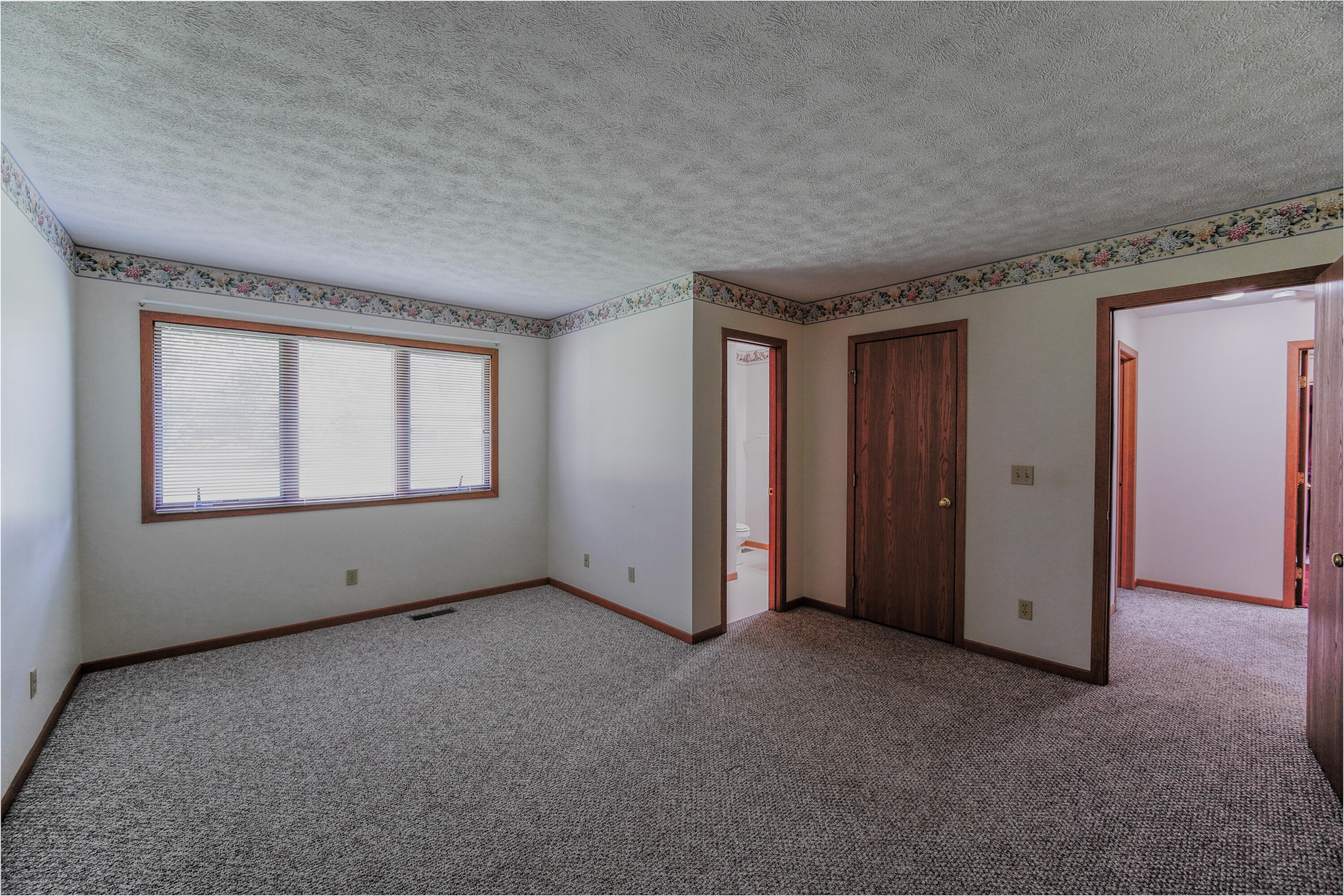 609 Julia, Urbana, Ohio 43078
