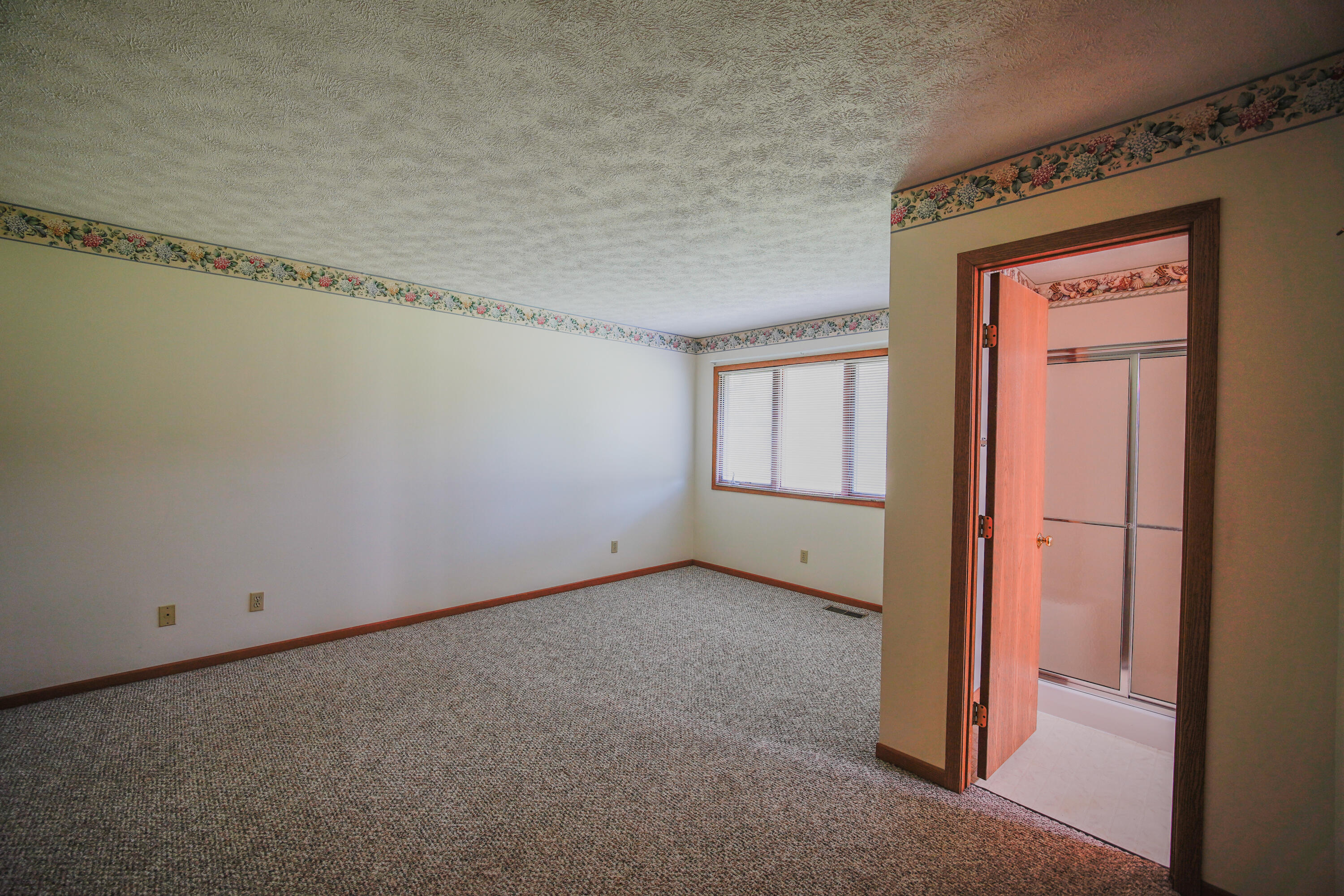 609 Julia, Urbana, Ohio 43078
