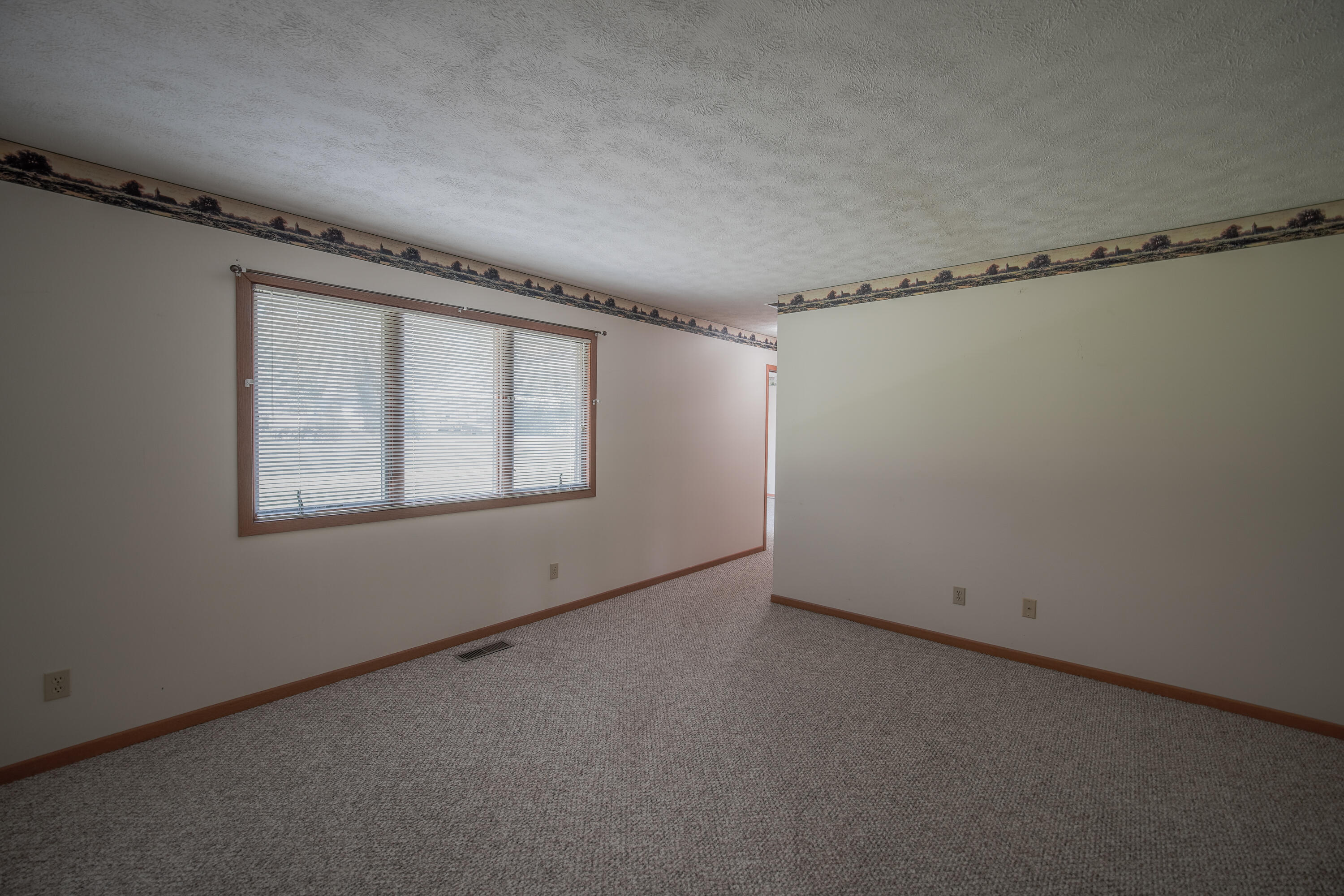 609 Julia, Urbana, Ohio 43078