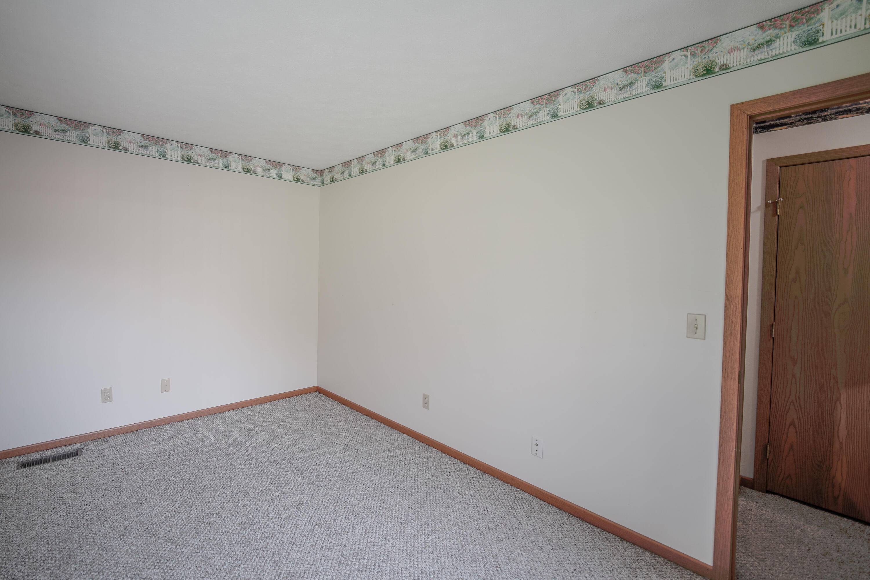 609 Julia, Urbana, Ohio 43078