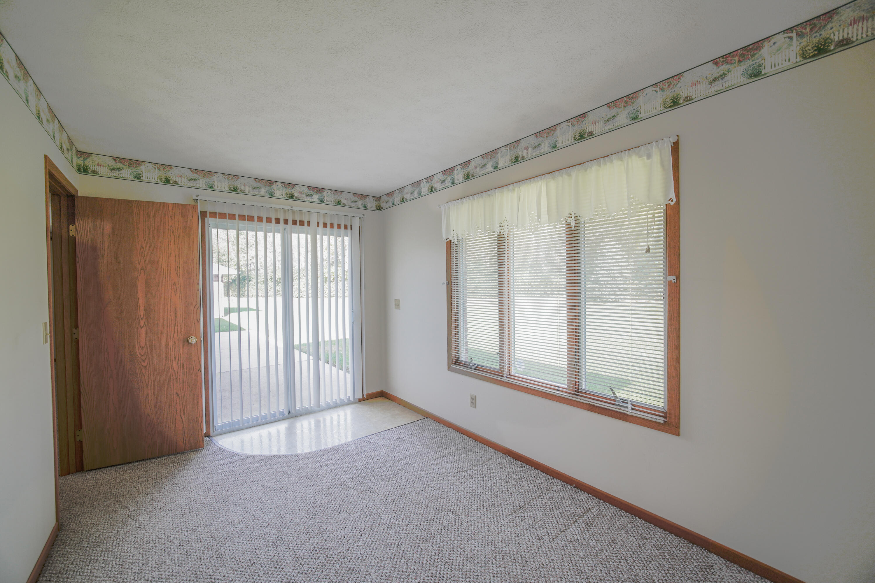609 Julia, Urbana, Ohio 43078