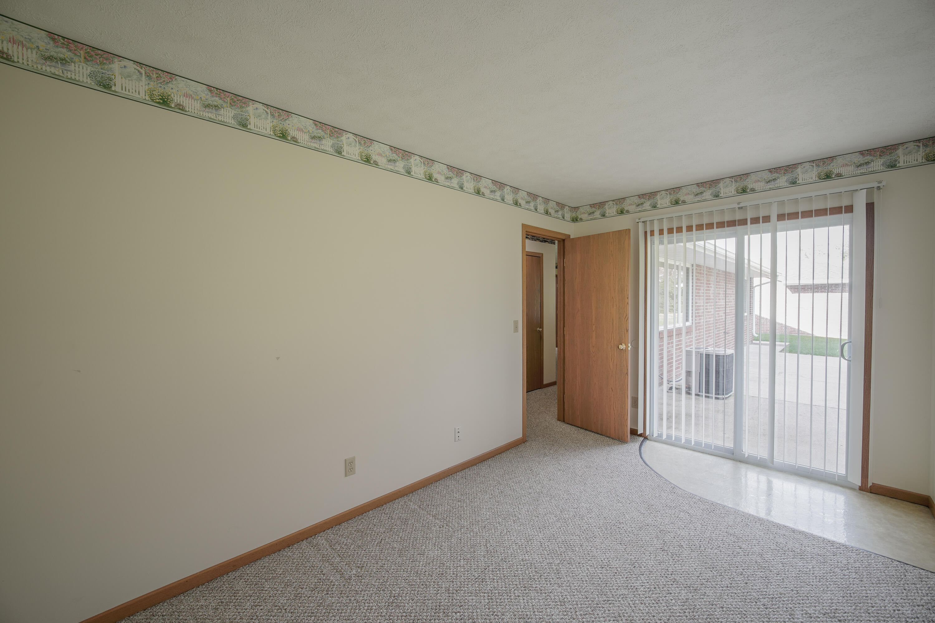 609 Julia, Urbana, Ohio 43078