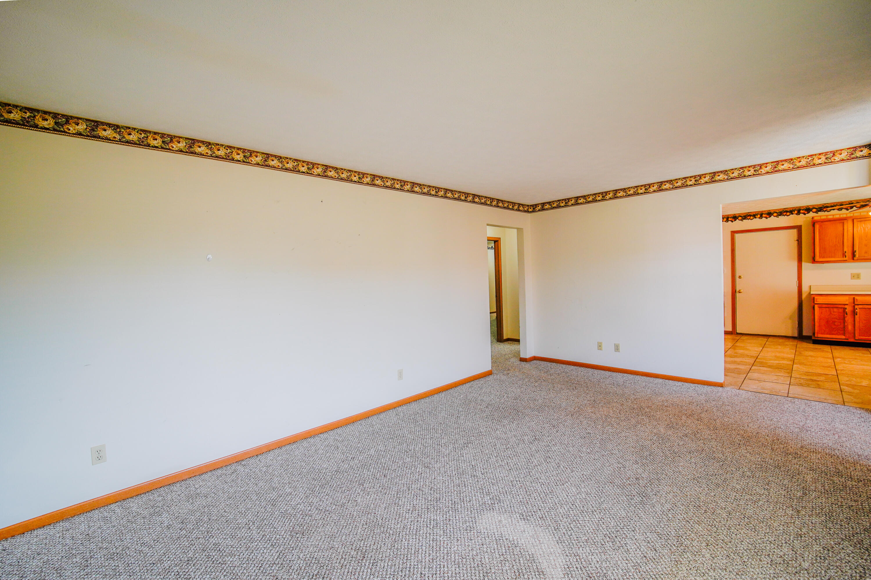 609 Julia, Urbana, Ohio 43078