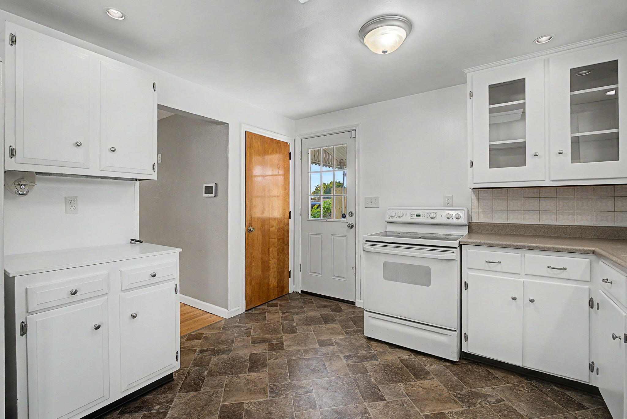 1408 Torrence, Springfield, Ohio 45503