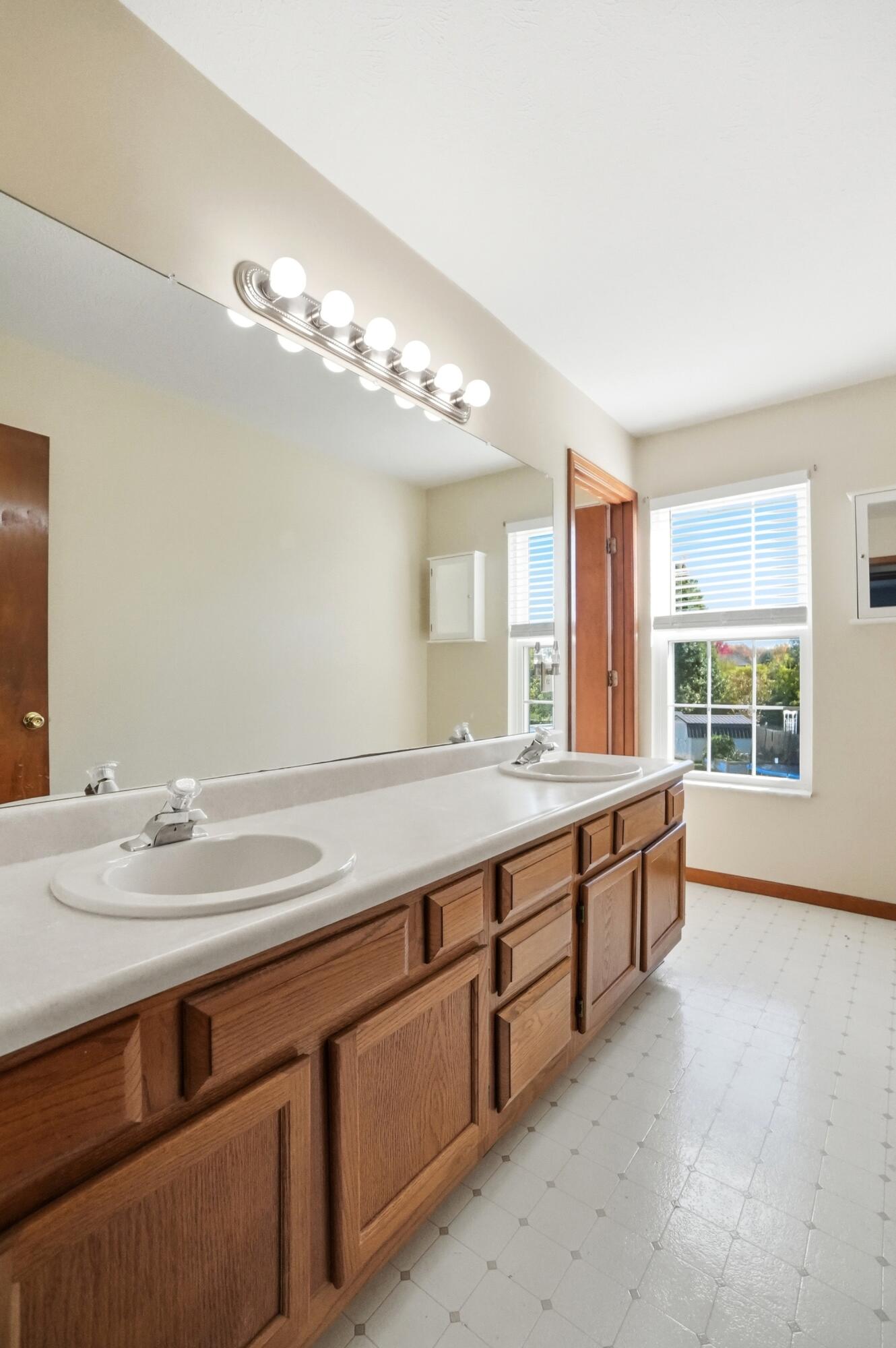 1315 Northfield, Springfield, Ohio 45502