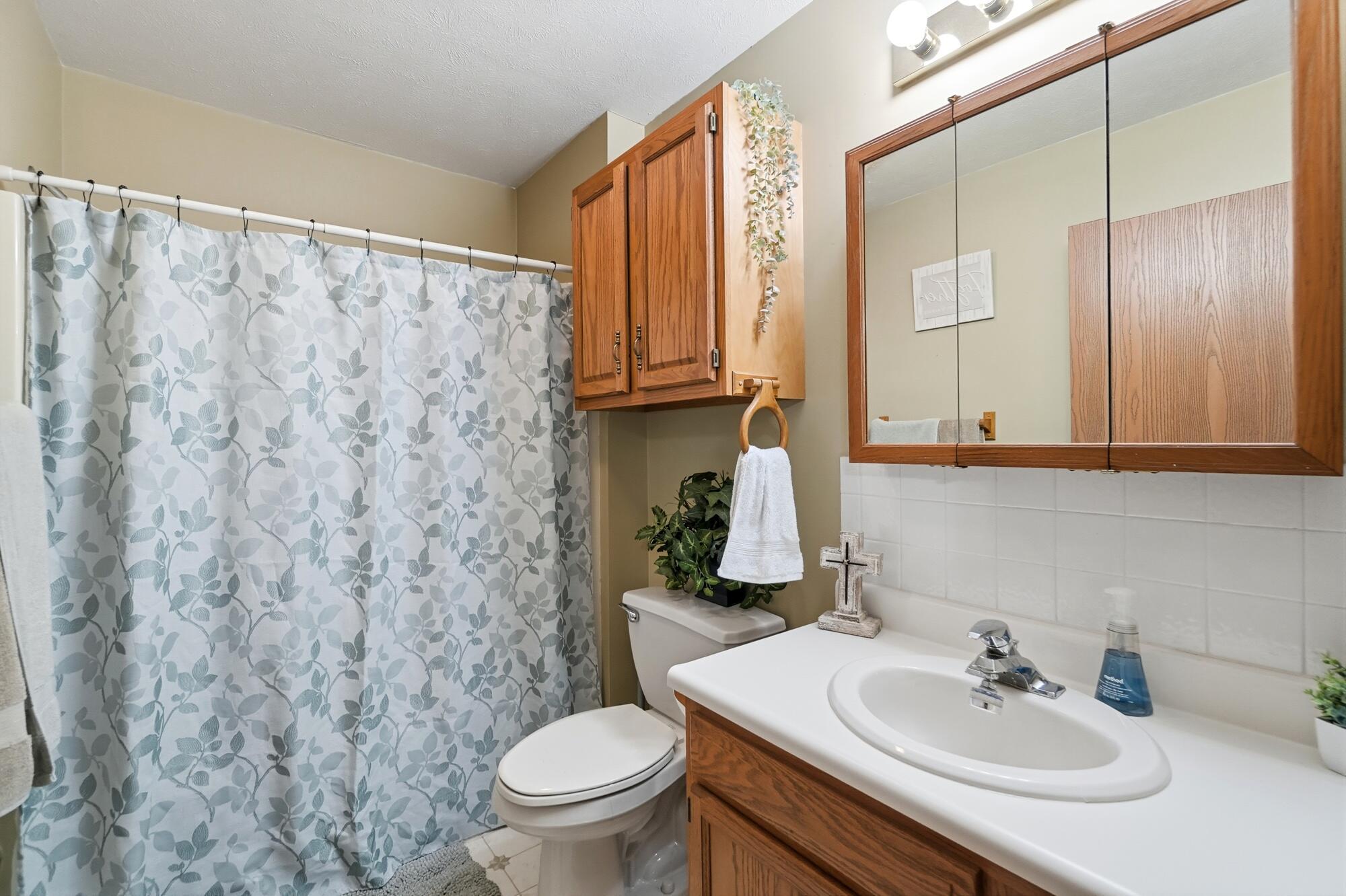 304 Cheyenne, Wapakoneta, Ohio 45895