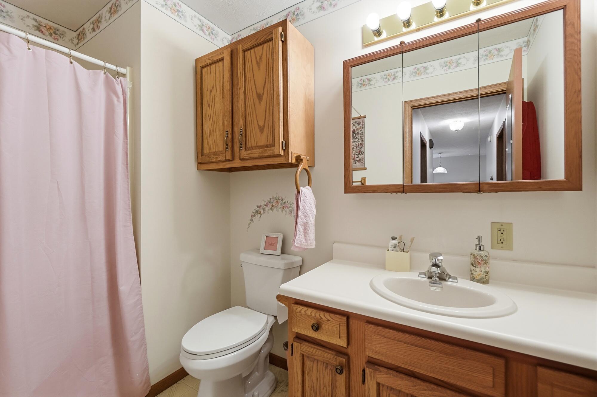 304 Cheyenne, Wapakoneta, Ohio 45895