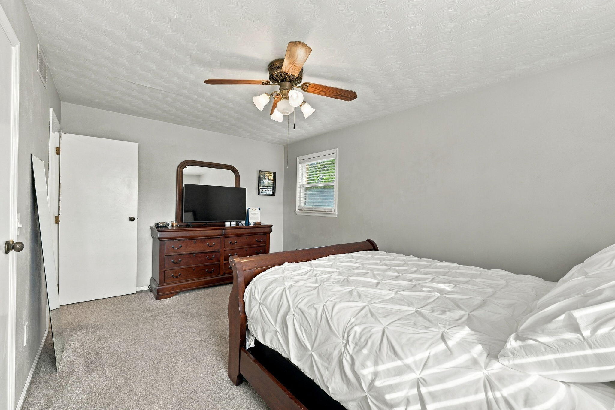 12223 Troy, New Carlisle, Ohio 45344