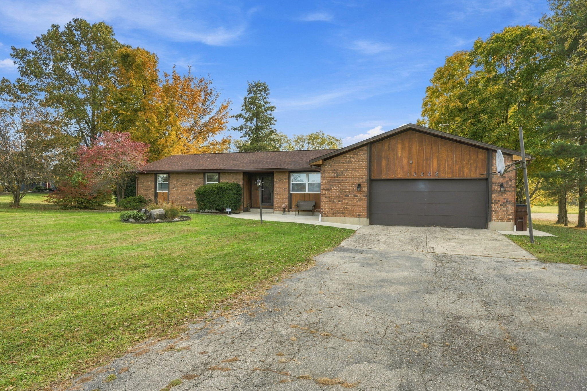 12223 Troy, New Carlisle, Ohio 45344