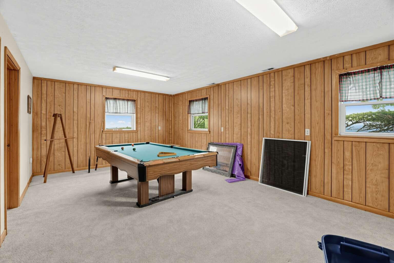 28 James, South Charleston, Ohio 45368