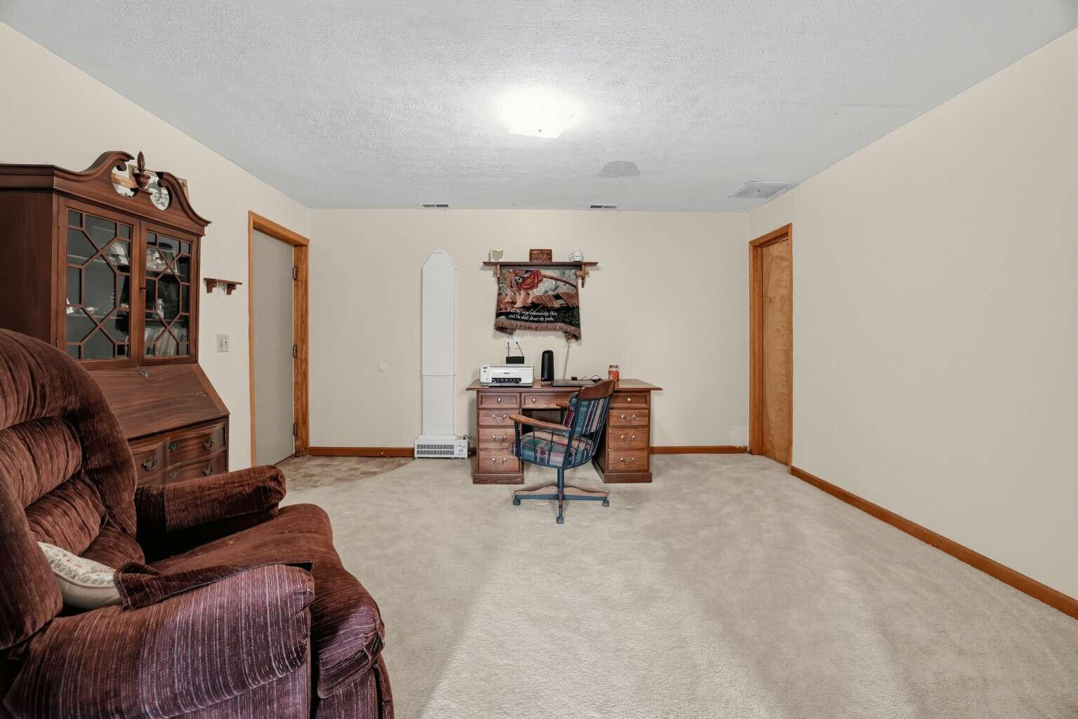 28 James, South Charleston, Ohio 45368