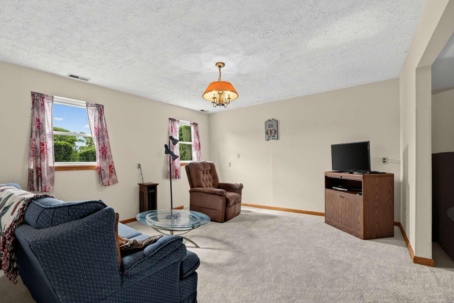28 James, South Charleston, Ohio 45368