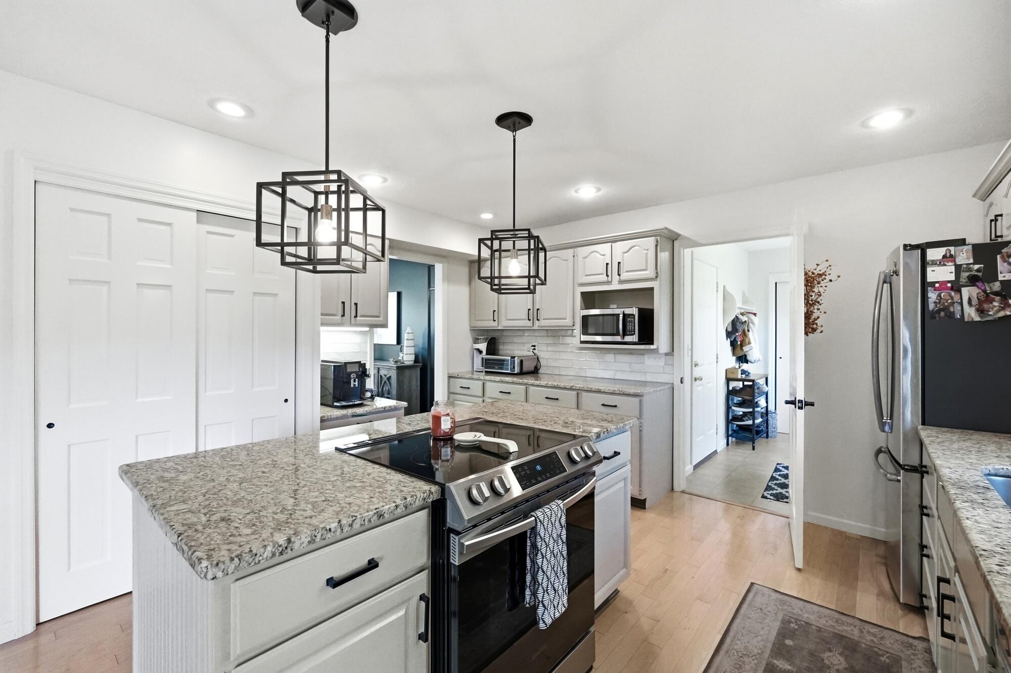 1145 Cloverdale, Troy, Ohio 45373