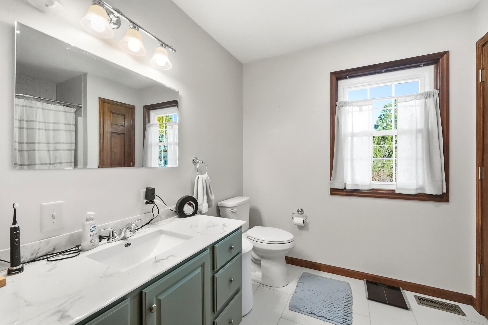 1145 Cloverdale, Troy, Ohio 45373