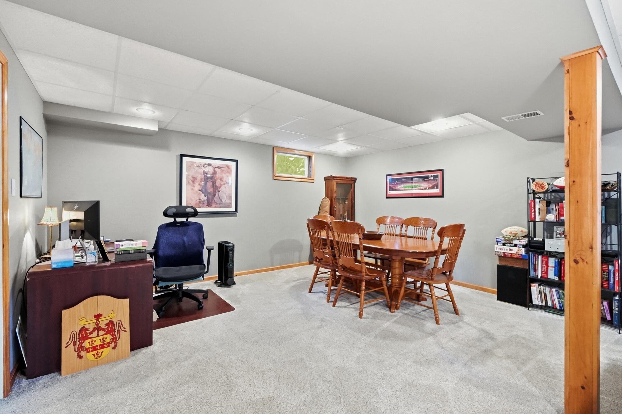 1145 Cloverdale, Troy, Ohio 45373