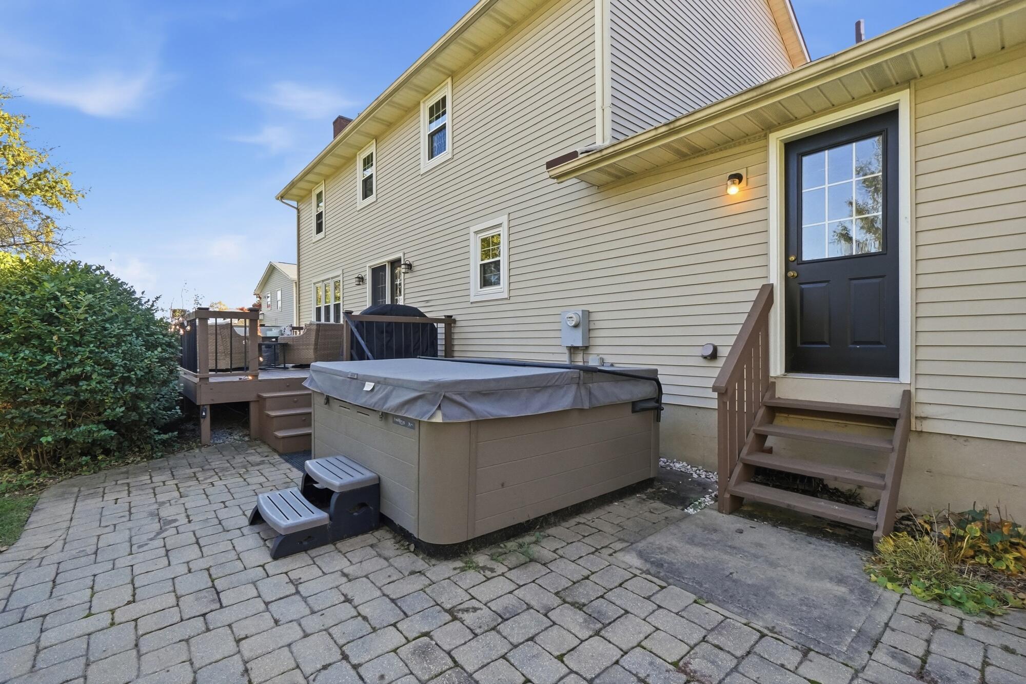 1145 Cloverdale, Troy, Ohio 45373