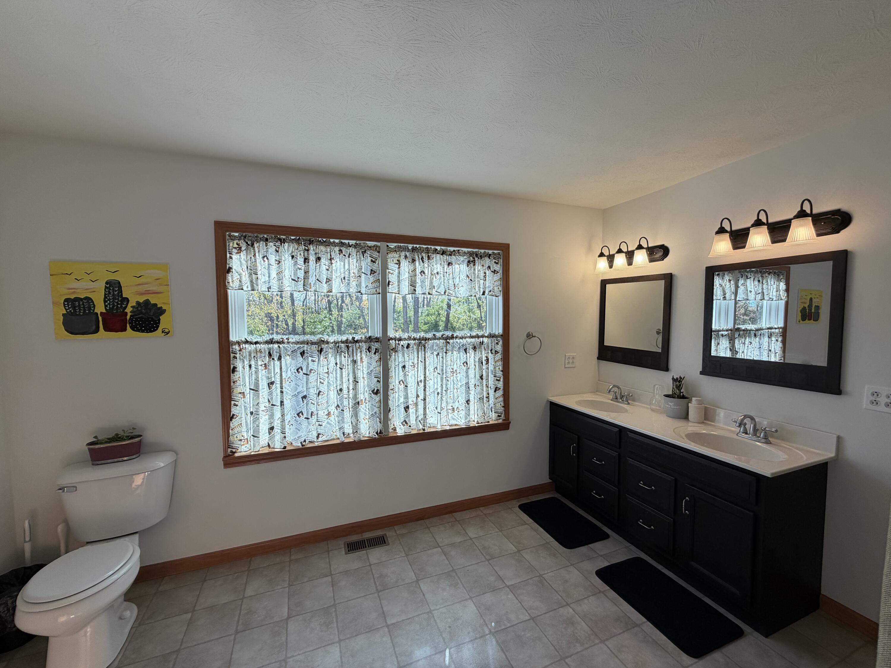 5030 State Route 4, Mechanicsburg, Ohio 43044